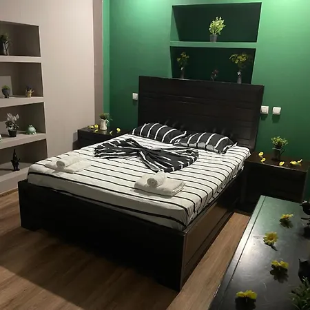 1 Bdrm With Jacuzzi In Old Town *