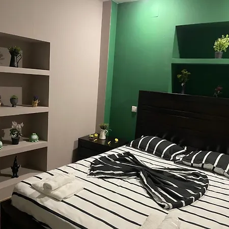 1 Bdrm With Jacuzzi In Old Town